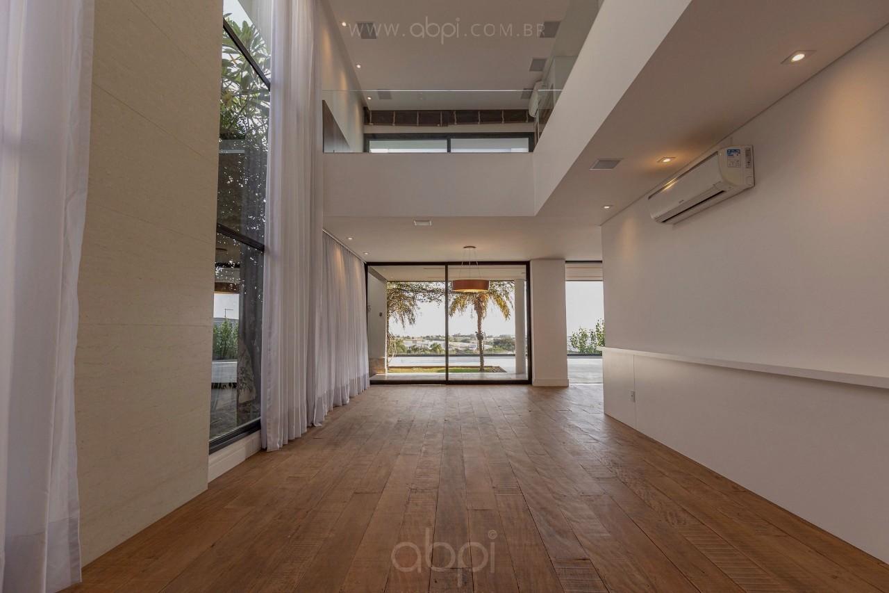 Casa de Alto Padrão no Condomínio Paradiso - Indaiatuba-SP  4 Suítes, 6 Banheiros, 4 Vagas  Vista Deslumbrante  Privacidade e Sofisticação, ABPI