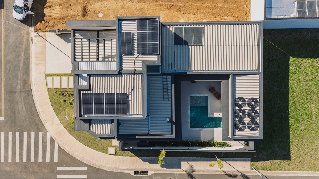 Residência de Luxo linda à Venda em Indaiatuba-SP: Casa 3 Suítes, Piscina Aquecida e Tecnologia de Ponta! Lazer completo! Confira Agora! ABPI