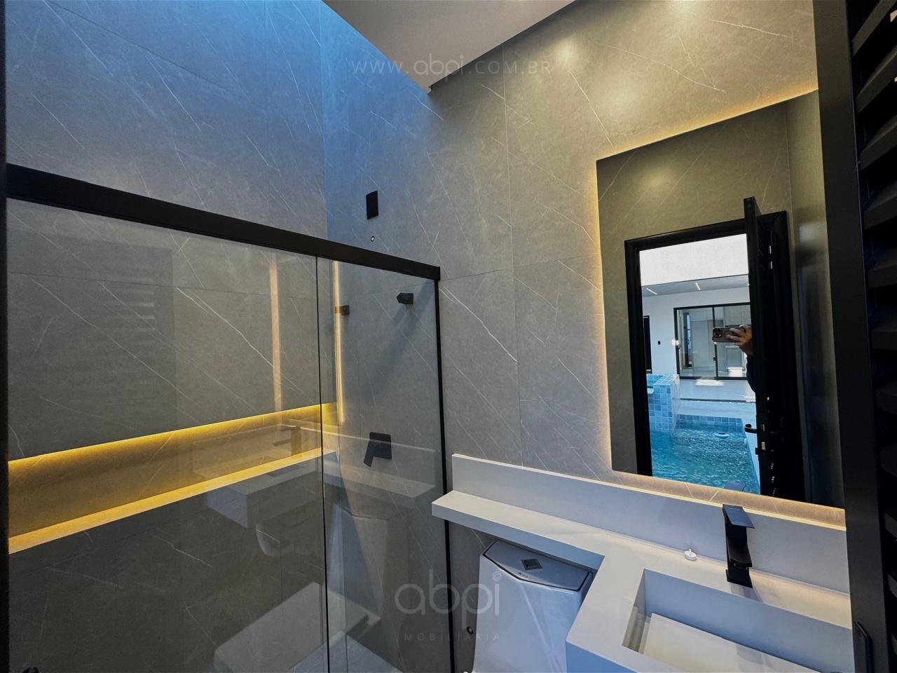 CASA DE LUXO À VENDA EM CONDOMÍNIO LONDON PARK - 3 SUÍTES, 4 VAGAS, AUTOMAÇÃO RESIDENCIAL E PISCINA AQUECIDA!  #Indaiatuba #SP #ImóveisLuxo , ABPI