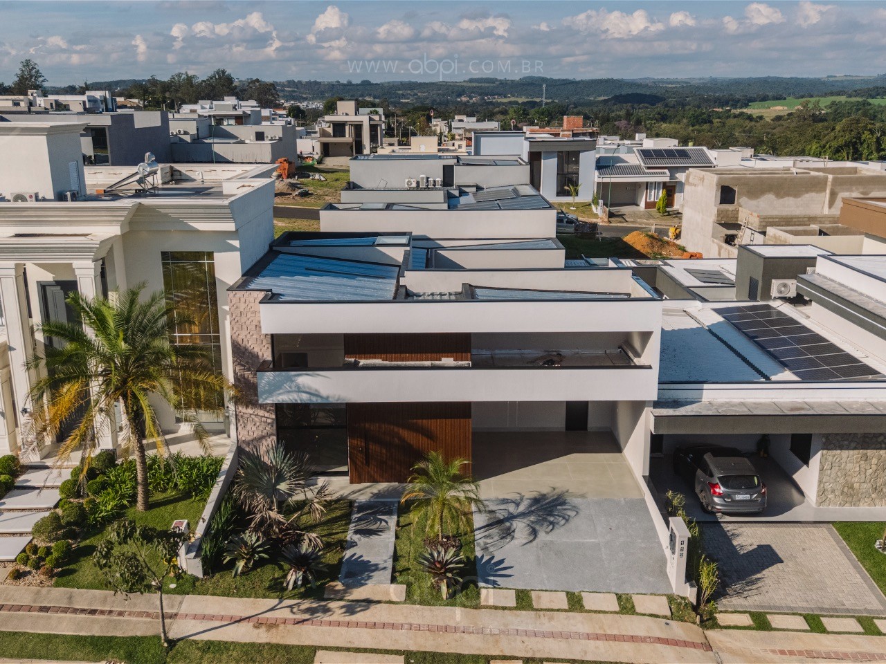 Residência de Luxo no Residencial London Park: 3 Quartos, 3 Suítes, 2 Salas, 4 Banheiros, 4 Vagas - Venha se Apaixonar! Segurança e lazer! ABPI