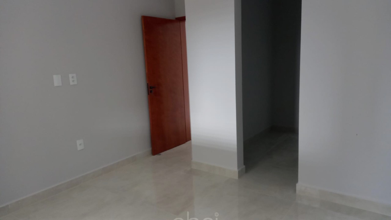 Casa moderna e ampla, planejada de 3 quartos com suíte no Jardim Bom Sucesso: conforto e qualidade garantidos! Grande e única oportunidade, ABPI