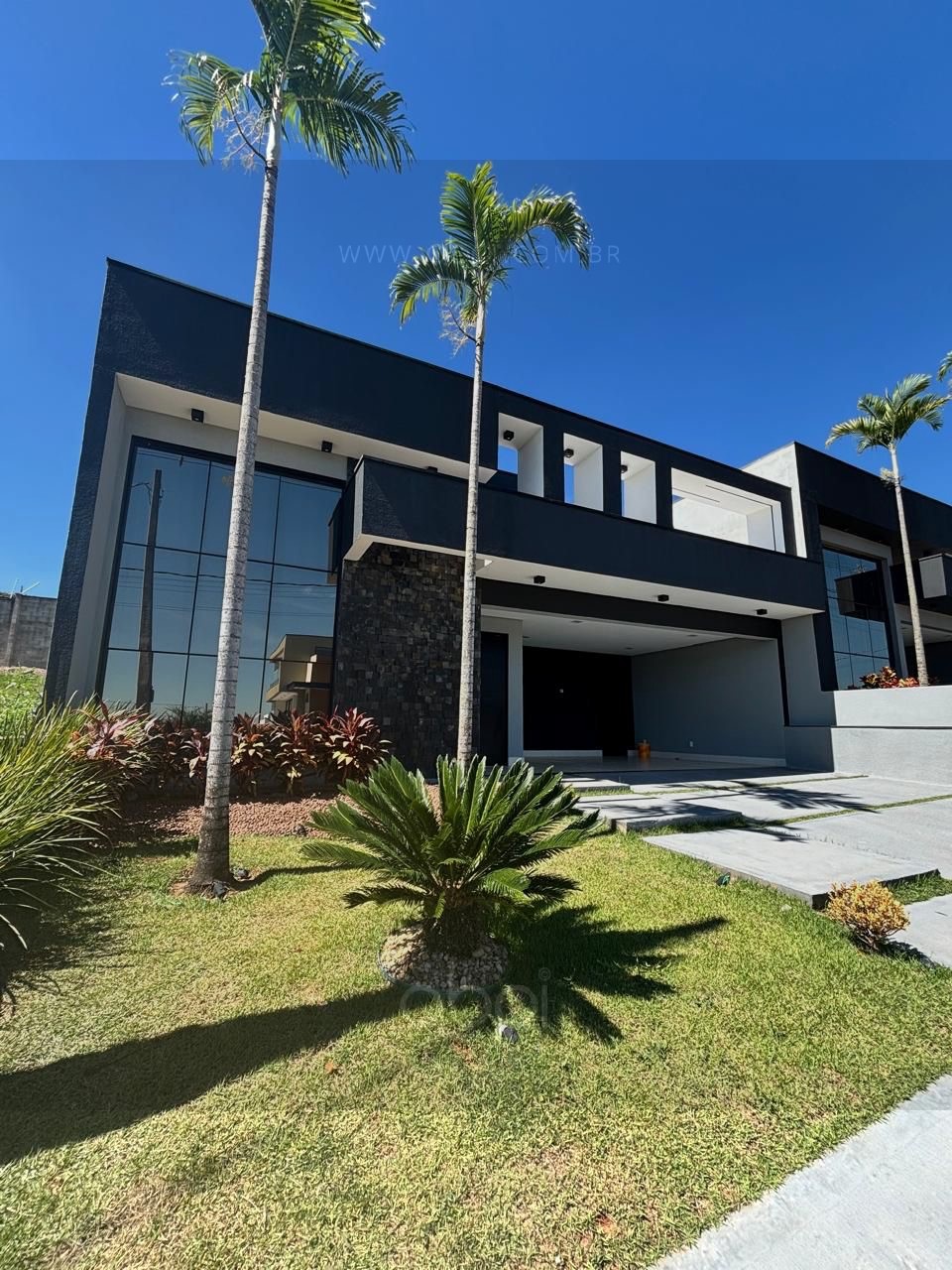 Casa de luxo ampla e confortavél em condomínio Residencial Milano, Indaiatuba-SP: 3 suítes, espaço gourmet, piscina e muito mais! Segurança! ABPI