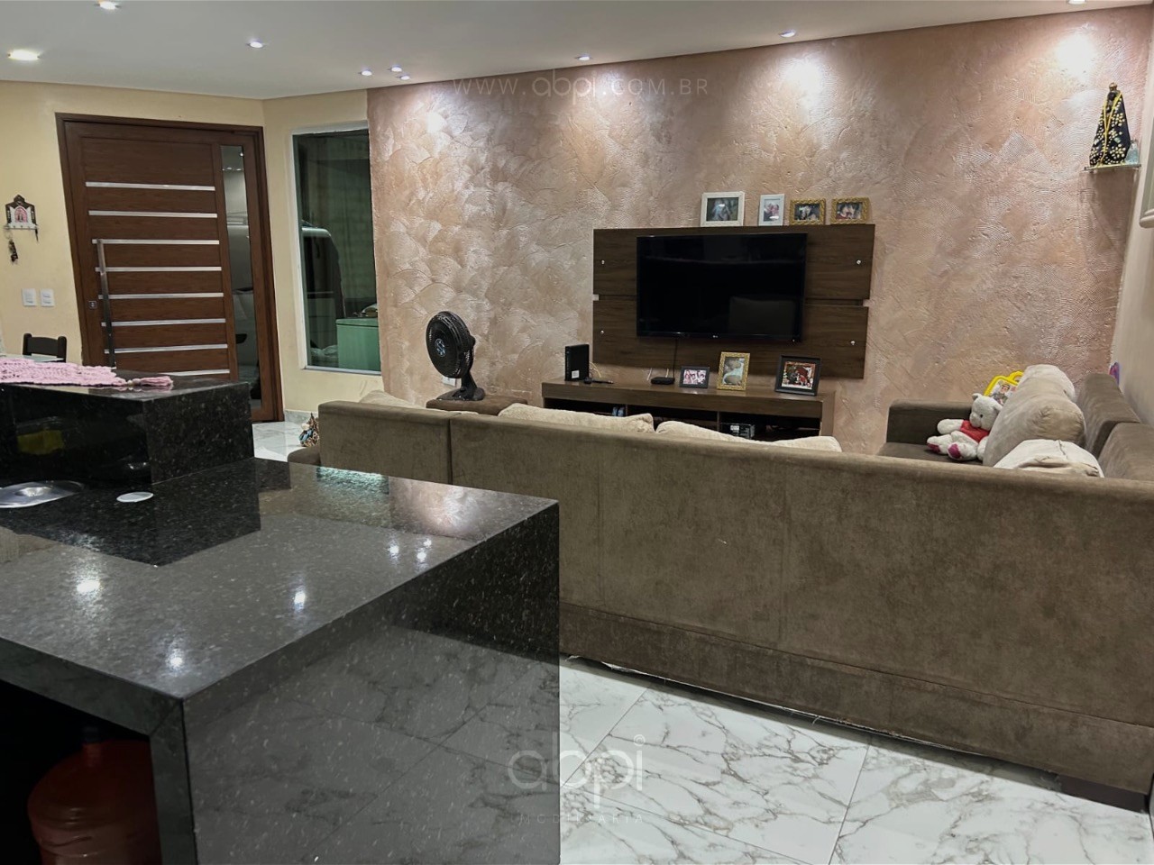 Oportunidade Única: Casa à Venda no Jardim dos Colibris, Indaiatuba/SP - 3 quartos, 1 suíte, 3 salas, 2 banheiros, 5 vagas de garagem - R$780.000 ABPI