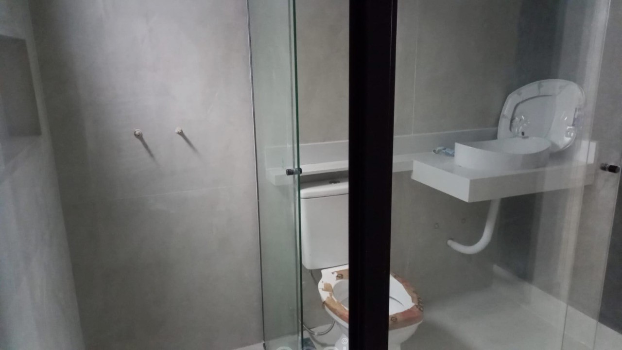 Casa moderna e ampla, planejada de 3 quartos com suíte no Jardim Bom Sucesso: conforto e qualidade garantidos! Grande e única oportunidade, ABPI