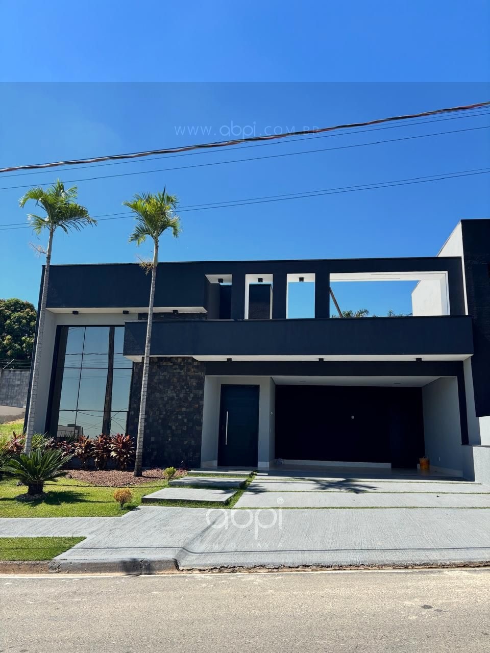 Casa de luxo ampla e confortavél em condomínio Residencial Milano, Indaiatuba-SP: 3 suítes, espaço gourmet, piscina e muito mais! Segurança! ABPI