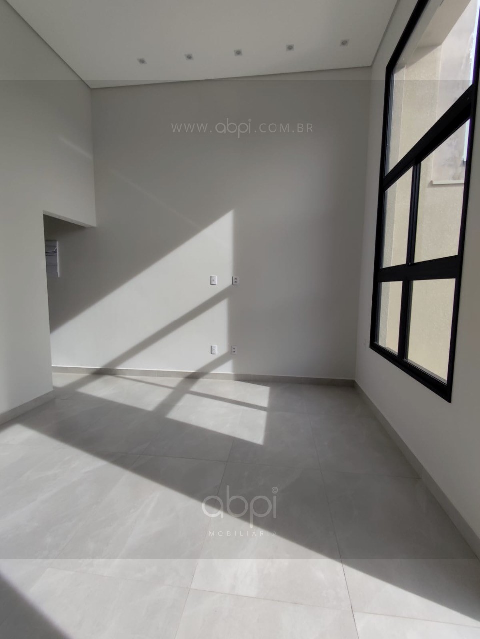 Casa Nova no Jardim Bom Sucesso, Indaiatuba-SP! 3 Quartos, 1 Suíte, 2 Salas, 2 Banheiros, 3 Vagas , luz natural- R$695.000,00, Super oportunidade ABPI