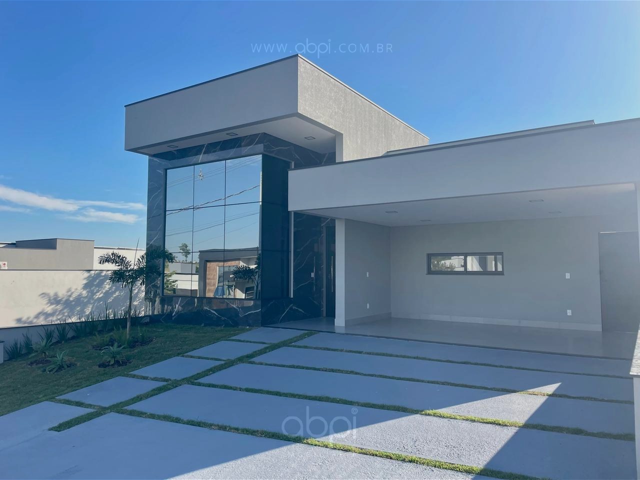 Residencial Milano: Casa de Luxo com 3 Suítes e Piscina em Condomínio de Indaiatuba-SP no Bairro Colinas de Indaiatuba - 196m², lazer completo! ABPI