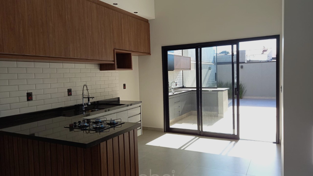 A venda: casa Térrea de Luxo linda e charmosa  no Gran Reserve em Indaiatuba-SP: 3 suítes, sala ampla, área gourmet, persianas automatizadas. ABPI