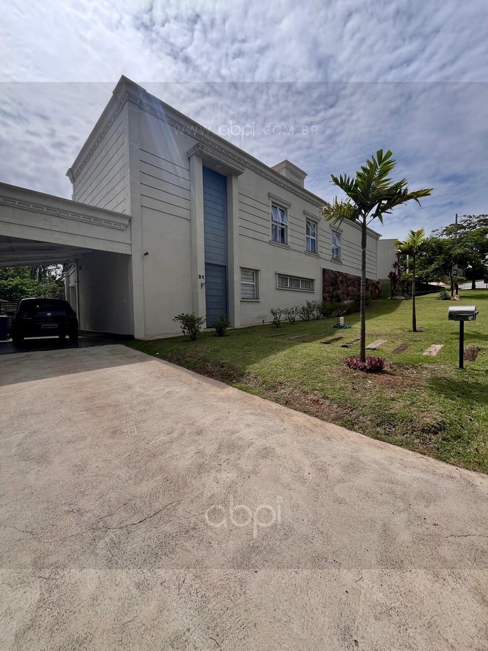 Casa de alto padrão em condomínio Terra Magna, Indaiatuba-SP: 3 suites, 2 salas, 3 banheiros, 4 vagas de garagem, 276m². Lazer completo! ABPI
