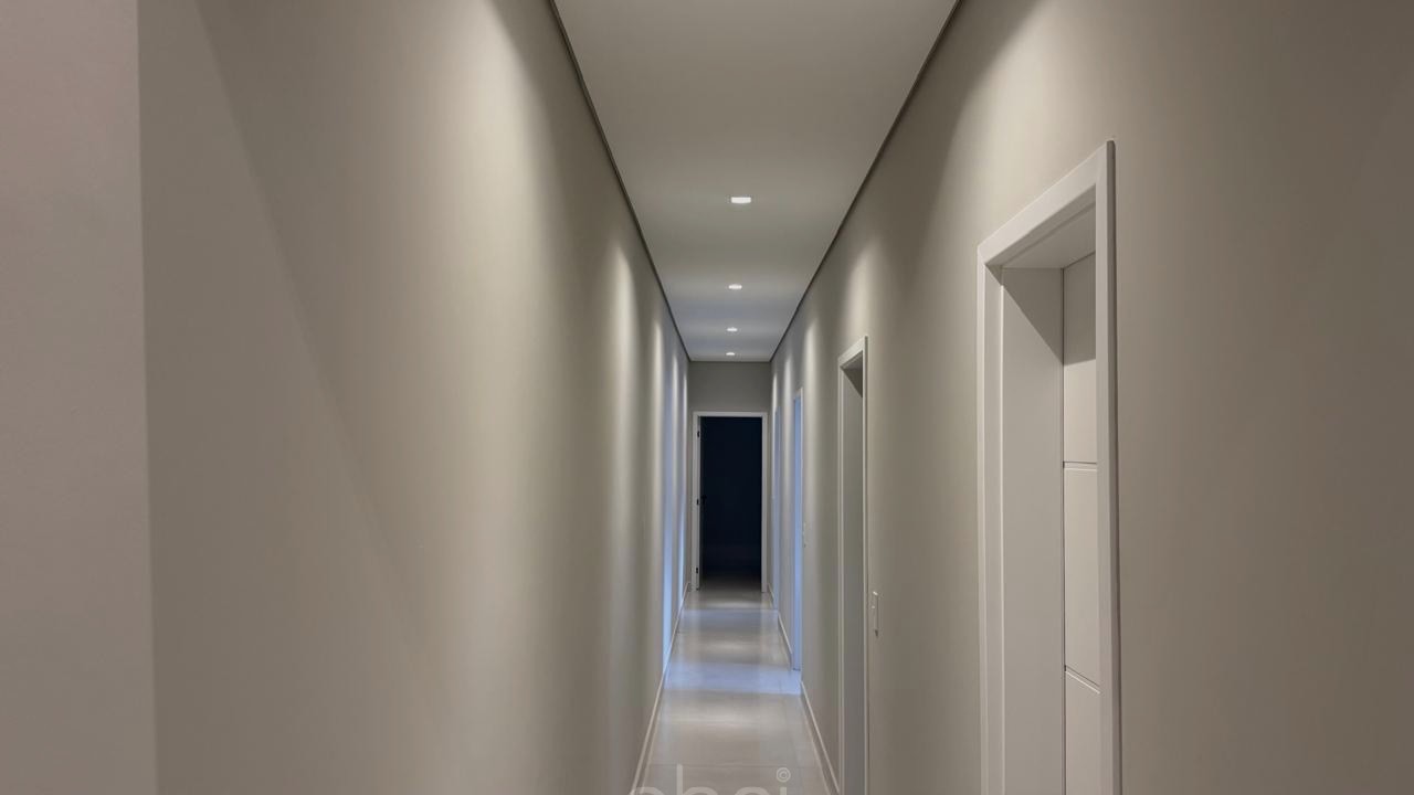 Casa de Luxo no Condomínio Park Gran Reserve em Indaiatuba-SP: 3 suítes, área de lazer completa e localização privilegiada! Lazer completo, ABPI