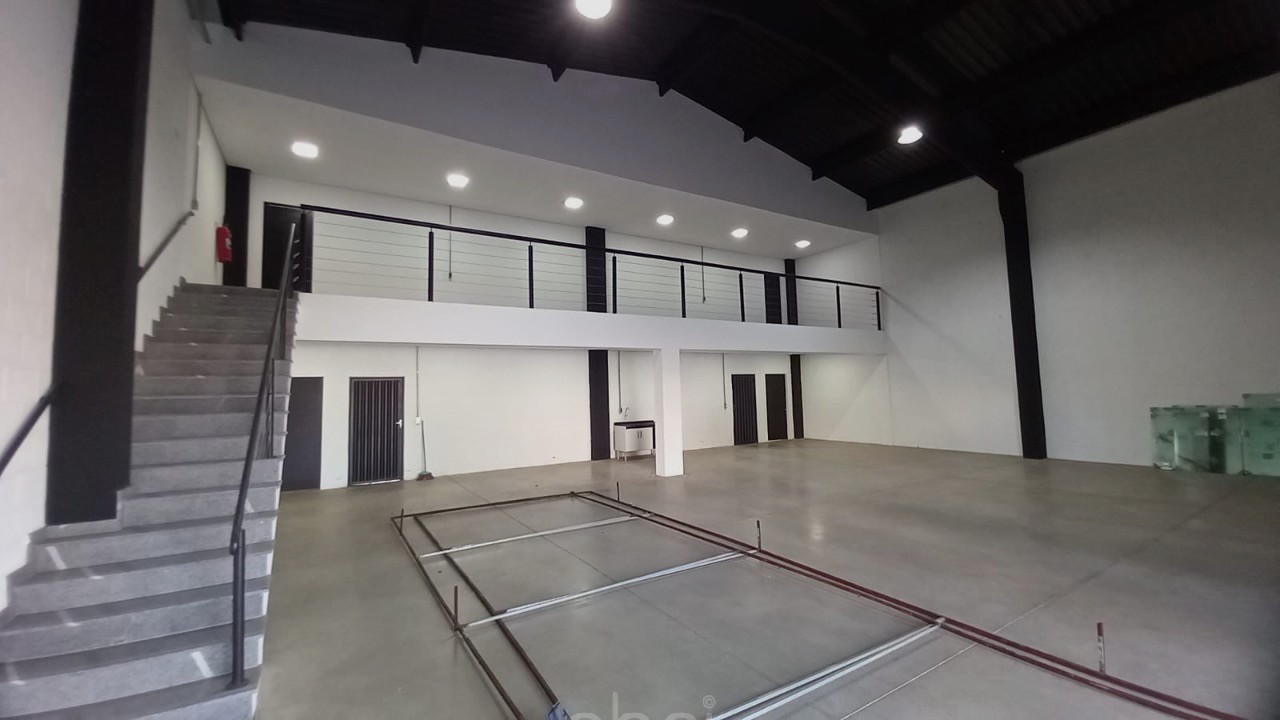SALÃO COMERCIAL COM 4 SALAS E 3 VAGAS DE GARAGEM EM INDAIATUBA-SP Jardim das Gaivotas - Imóvel de 257m² por R$ 6.500,00, super oportunidade, ABPI
