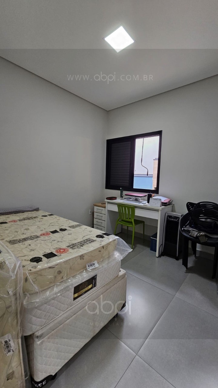Casa de luxo no Condomínio Mantova: 3 suítes, piscina e muito mais em Indaiatuba-SP! Venha conferir, oportunidade incrível! Lazer e segurança! ABPII