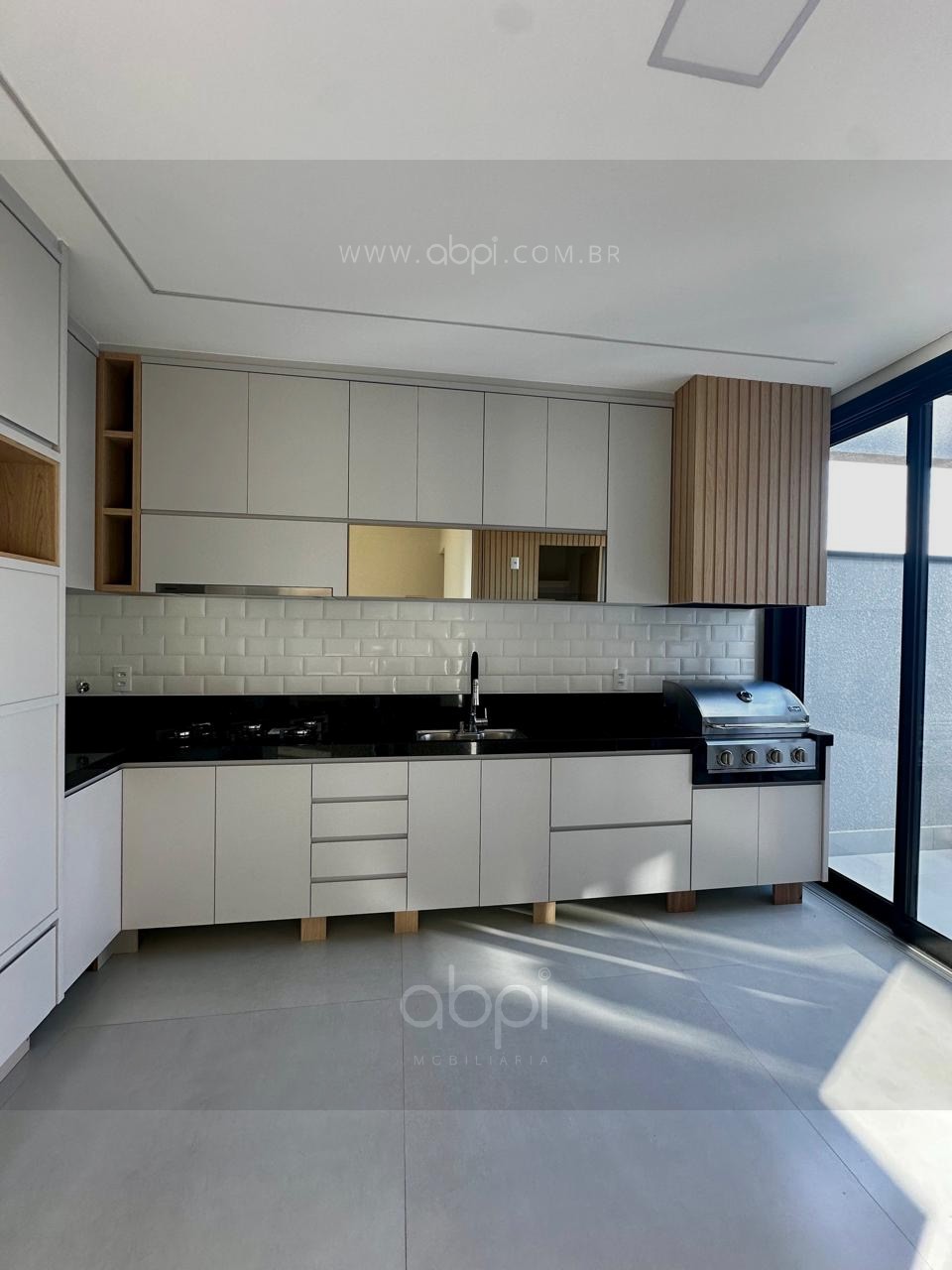 Casa de 2 quartos no Condomínio Park Vista Real em Indaiatuba-SP: 3 vagas, 120m², acabamento impecável e lazer completo, segurança 24h, ABPI