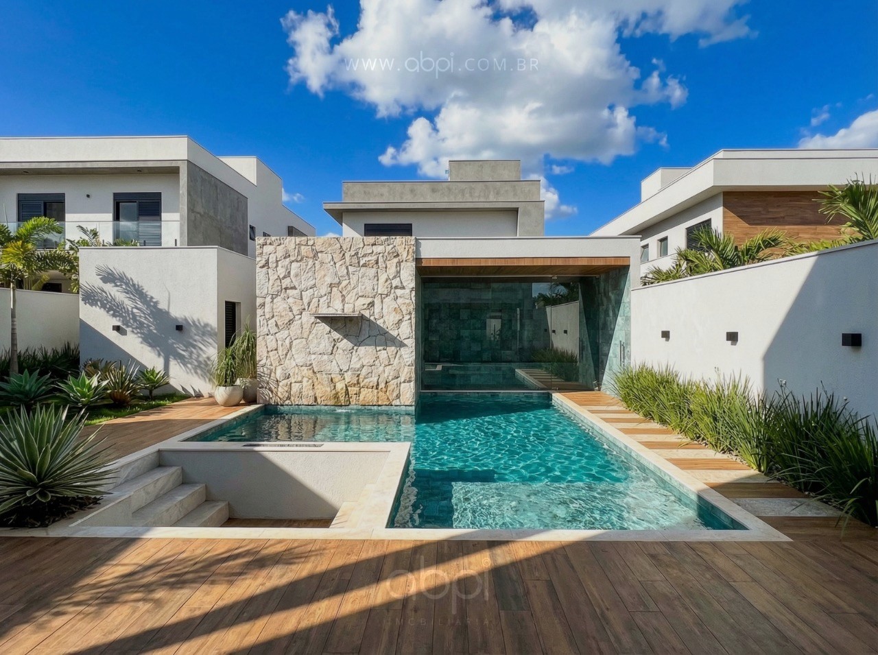 Casa linda e ampla, térrea de Luxo no Condomínio Sapezal  3 Suítes  Área Gourmet  Piscina  217m²  Indaiatuba-SP! Super e imperdível oportunidade, ABPI