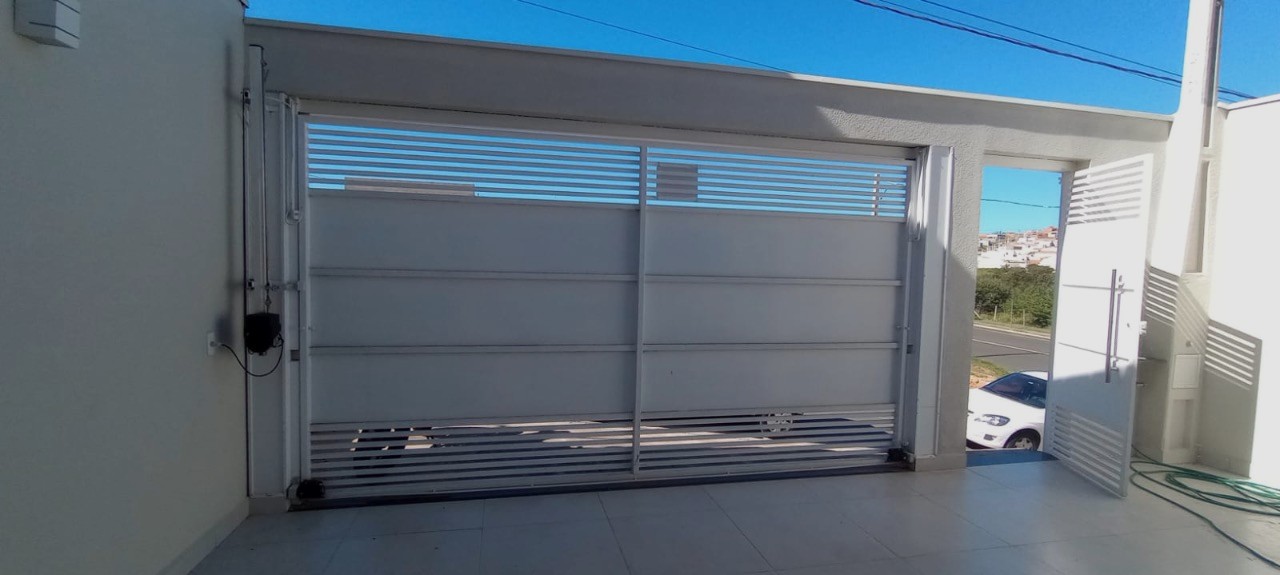 Imperdível! Casa à venda em Indaiatuba-SP, no bairro Parque Barnabé, com 2 quartos, sendo 1 suíte, 2 salas, 2 banheiros, 2 vagas de garagem e 80m² de área.