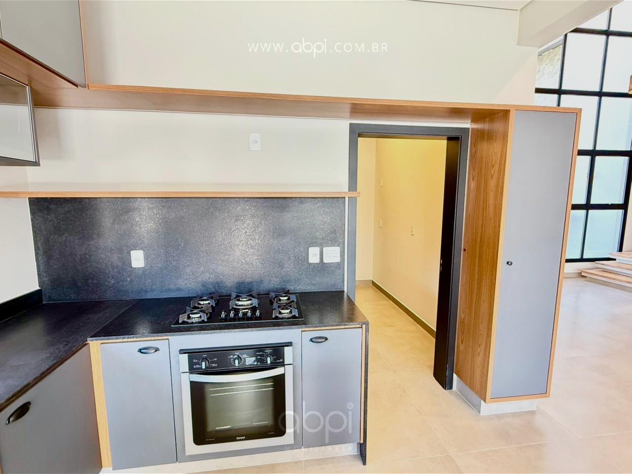Casa de luxo em condomínio: 3 suítes, área gourmet e piscina em Indaiatuba-SP, Jardim Villa Sapezal. Confira! Super oportunidade! Lazer completo! ABPI