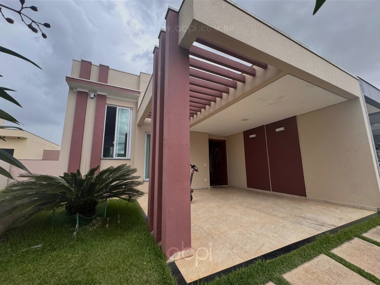 Imperdível: Casa em condomínio à venda em Indaiatuba-SP, 3 quartos, 1 suíte, 105,05m² no Jardins do Império.