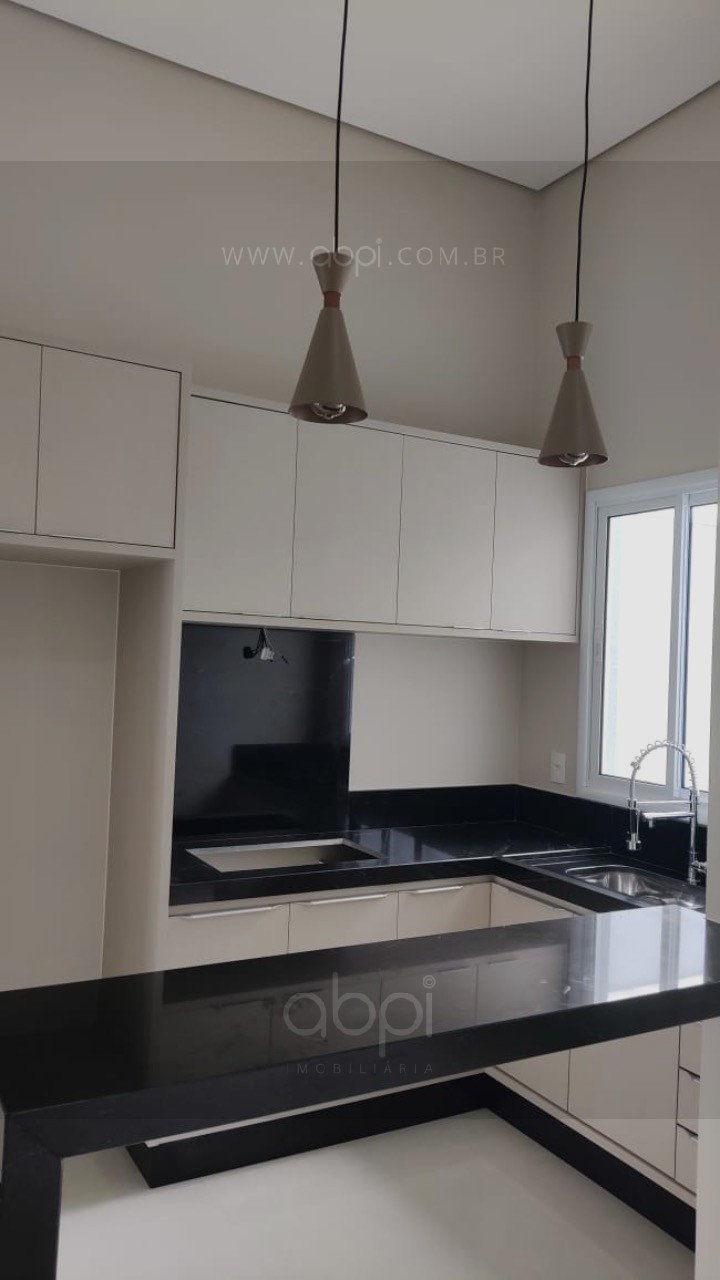 Casa à Venda no Jardim Bom Sucesso, Indaiatuba-SP! 3 quartos, 1 suíte, 2 salas, 2 banheiros, 2 vagas de garagem, 105,00m². Grande oportunidade! ABPI