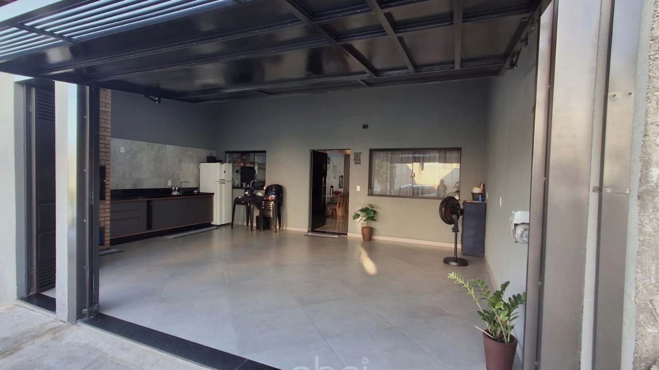 Casa à Venda no Parque Residencial Sabiás - 3 Quartos, 1 Suíte, 2 Salas, 2 Banheiros, 2 Vagas - Indaiatuba-SP - R$700 mil, ótimo negócio, ABPI
