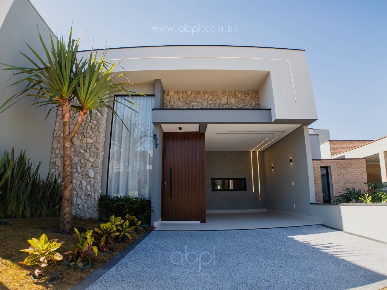 Imperdível: Casa de alto padrão no Park Gran Reserve, Indaiatuba-SP. 3 suítes, área gourmet, piscina aquecida e muito mais por R$1.930.000,00! ABPI