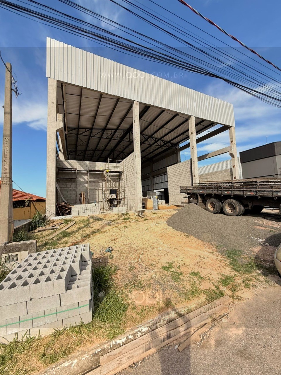 Galpão de 872,51 m² em Itu-SP: oportunidade única para seu negócio! Negócio! Investimento! Especial! Grande oportunidade! ABPI