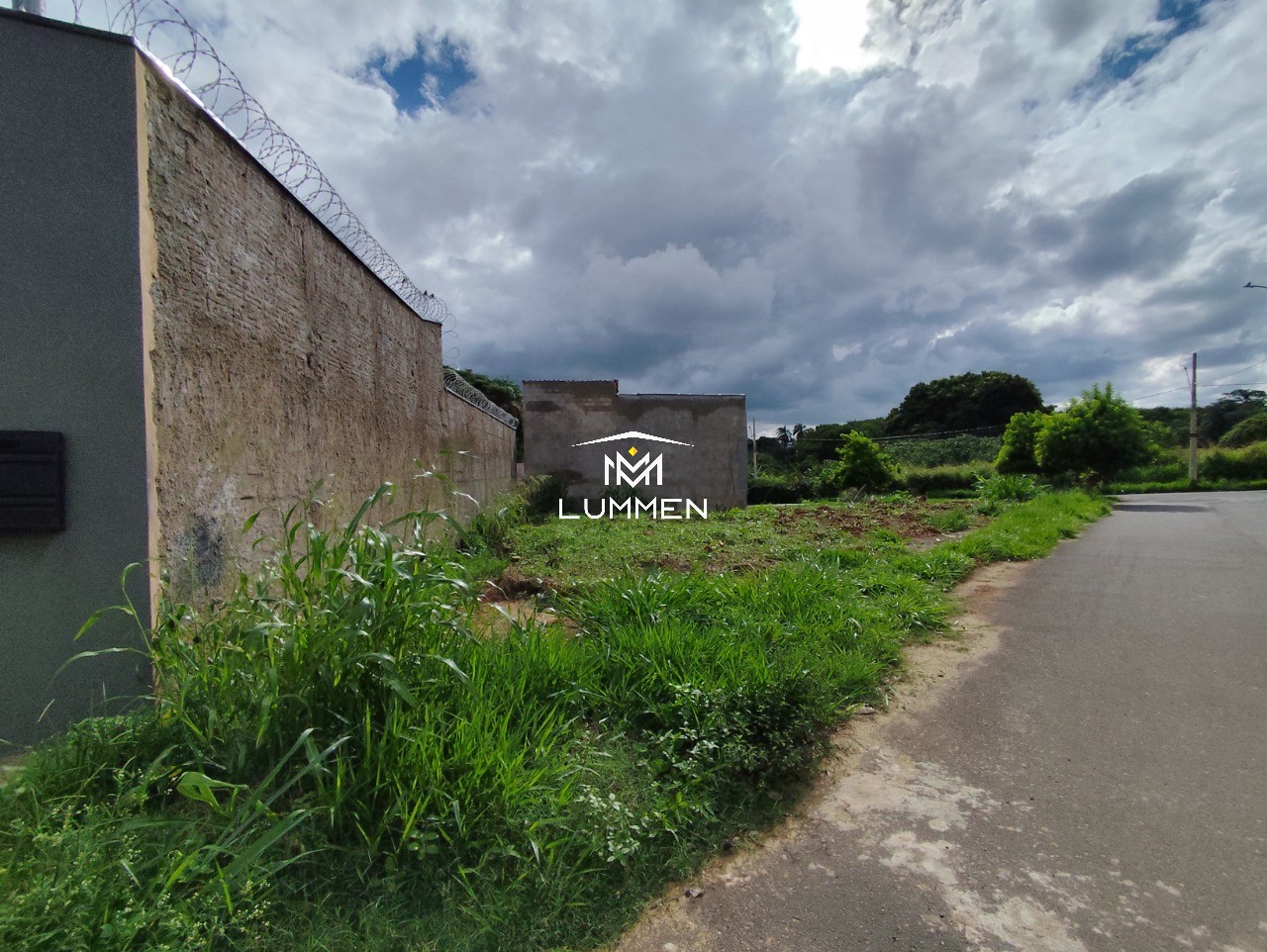 Terreno, 242 m² - Foto 1