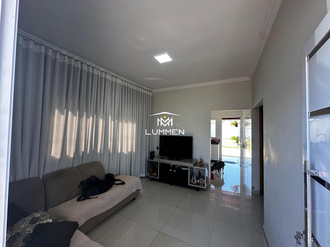 Casa, 2 quartos, 300 m² - Foto 1