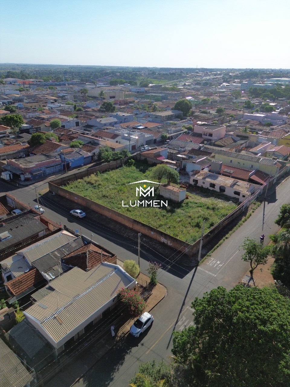 Loteamento e Condomínio, 1800 m² - Foto 2