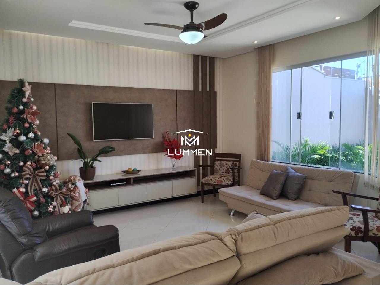 Casa, 3 quartos, 175 m² - Foto 1