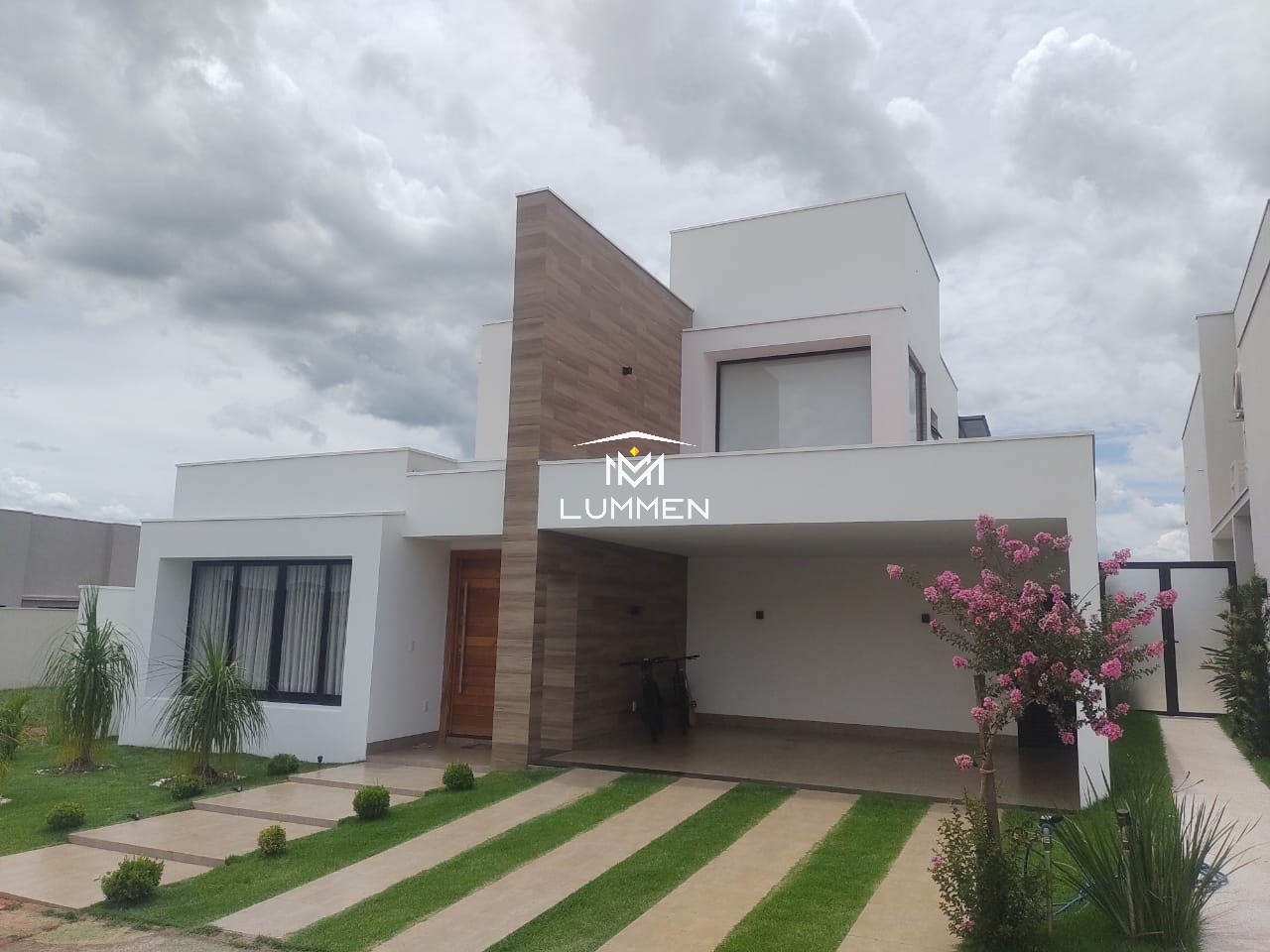 Casa, 3 quartos, 215 m² - Foto 1