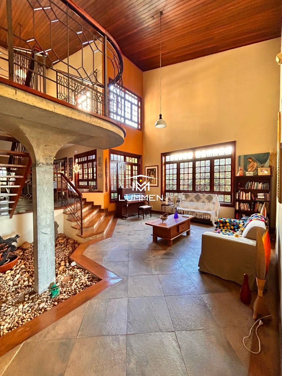 Casa, 4 quartos, 411 m² - Foto 1