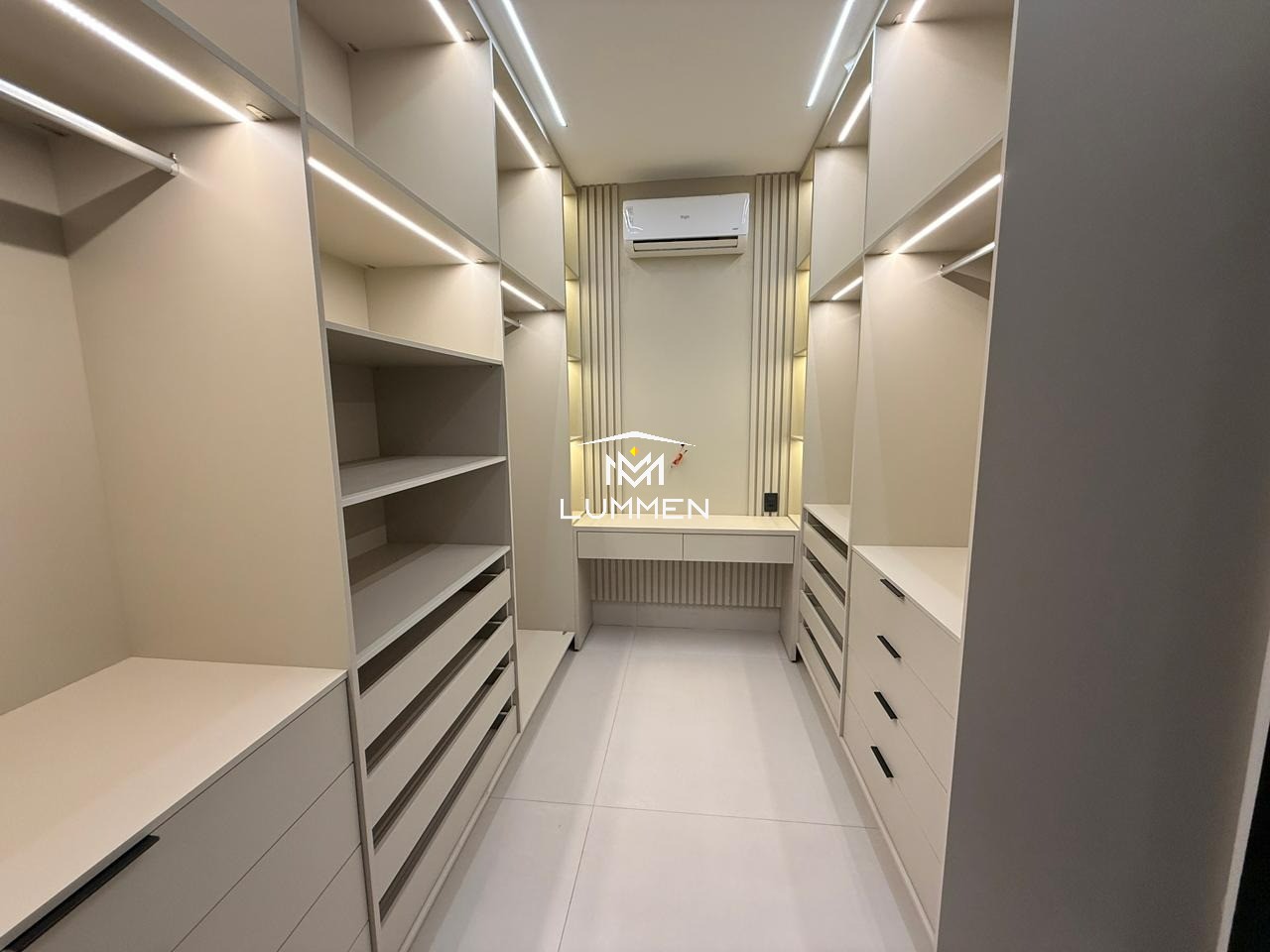 Casa, 4 quartos, 250 m² - Foto 8