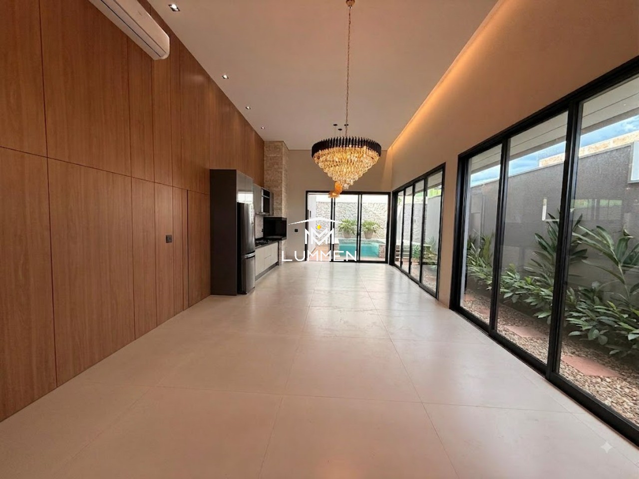 Casa, 4 quartos, 250 m² - Foto 1