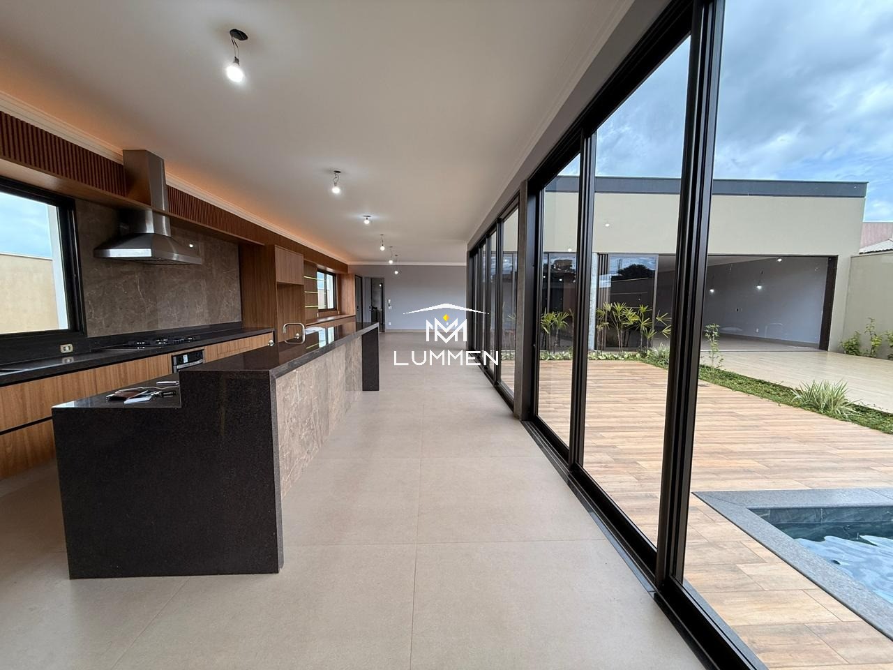 Casa, 4 quartos, 250 m² - Foto 20