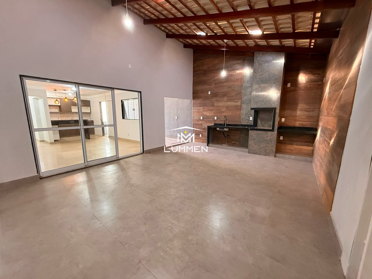 Casa, 4 quartos, 84 m² - Foto 1