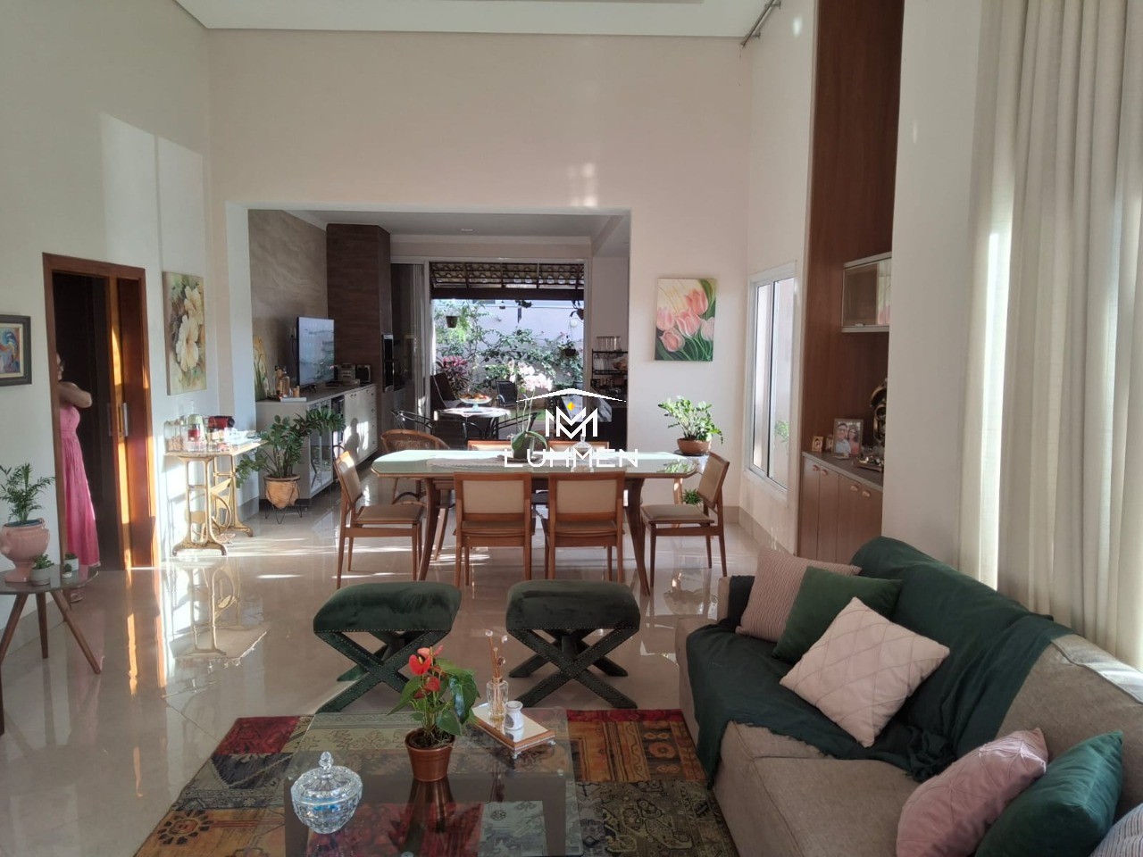 Casa, 3 quartos, 240 m² - Foto 1