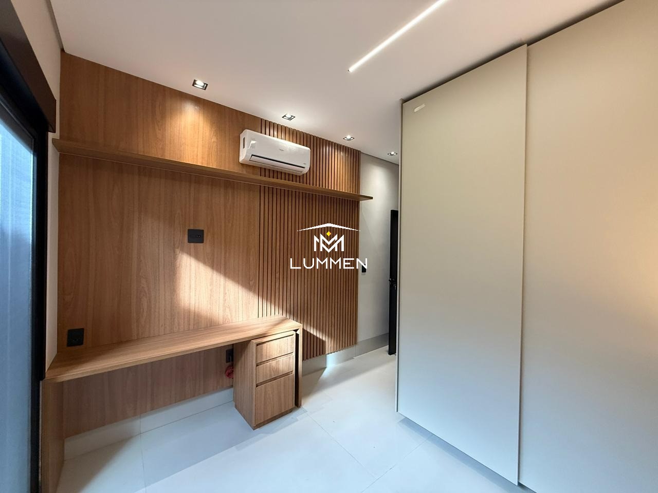 Casa, 4 quartos, 250 m² - Foto 13