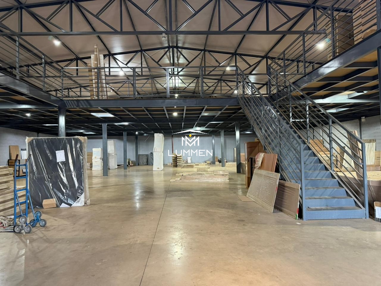 Depósito-Galpão, 4500 m² - Foto 1