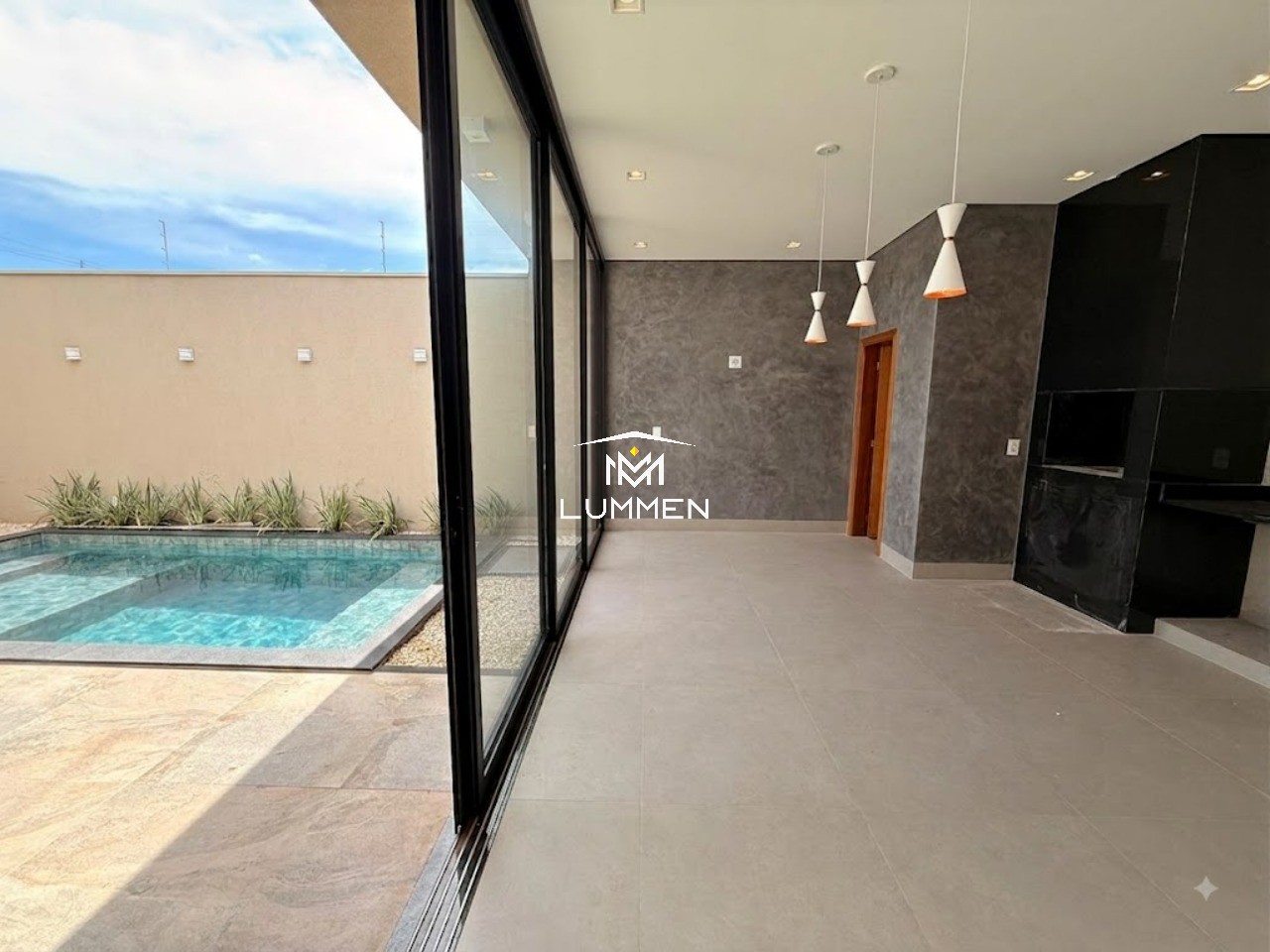 Casa, 3 quartos, 178 m² - Foto 2