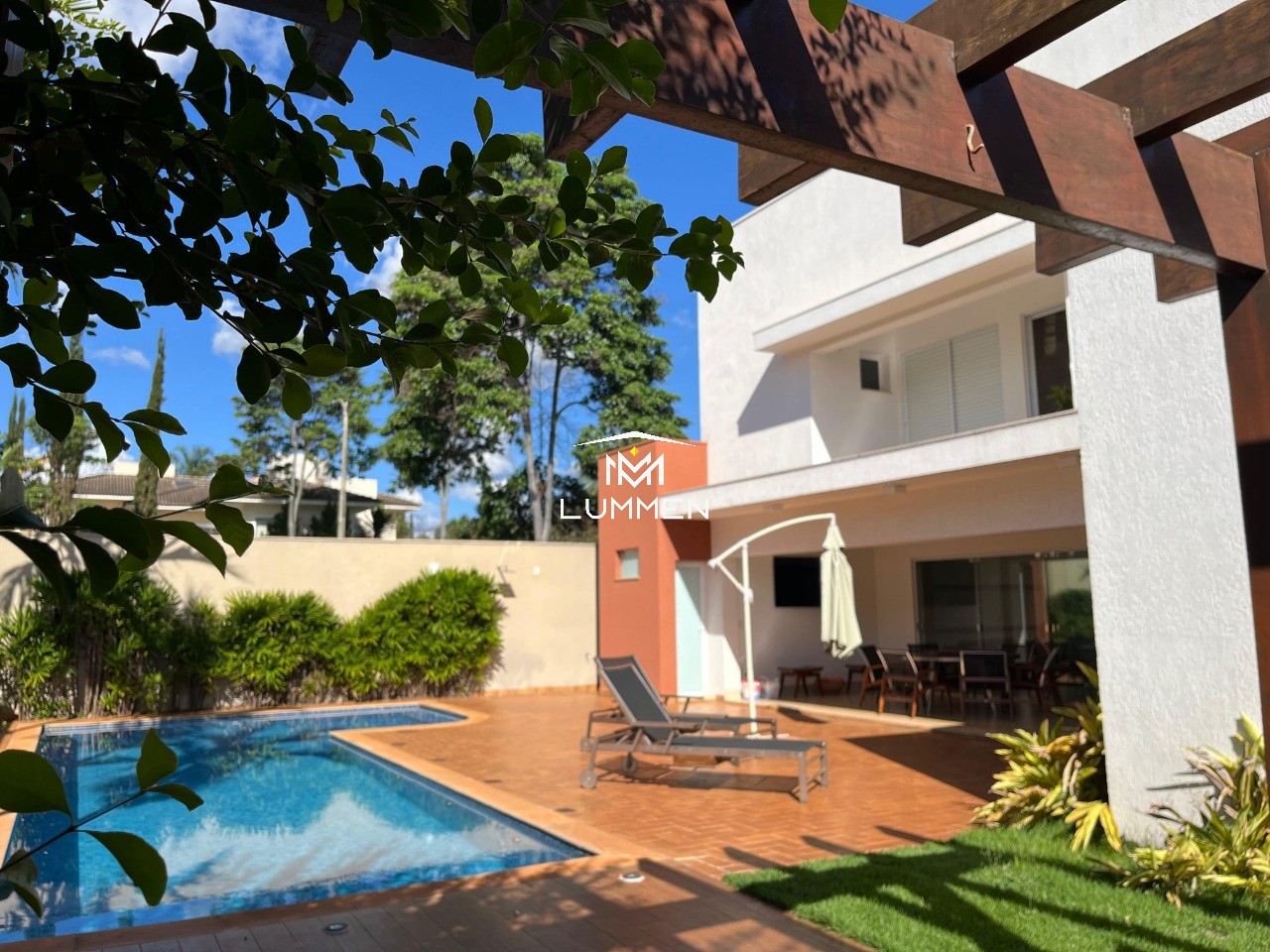 Casa, 4 quartos, 590 m² - Foto 1