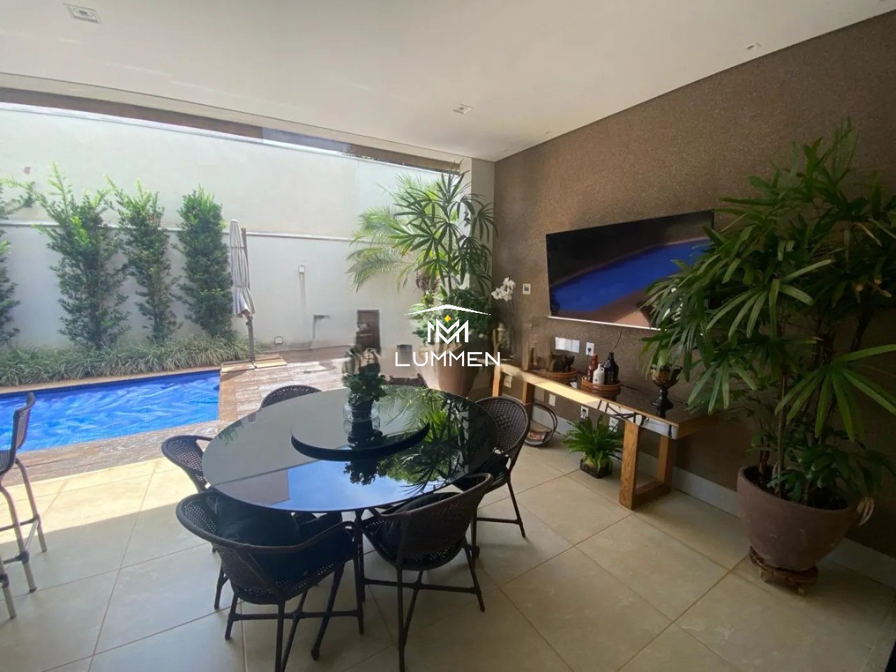 Casa, 4 quartos, 400 m² - Foto 1