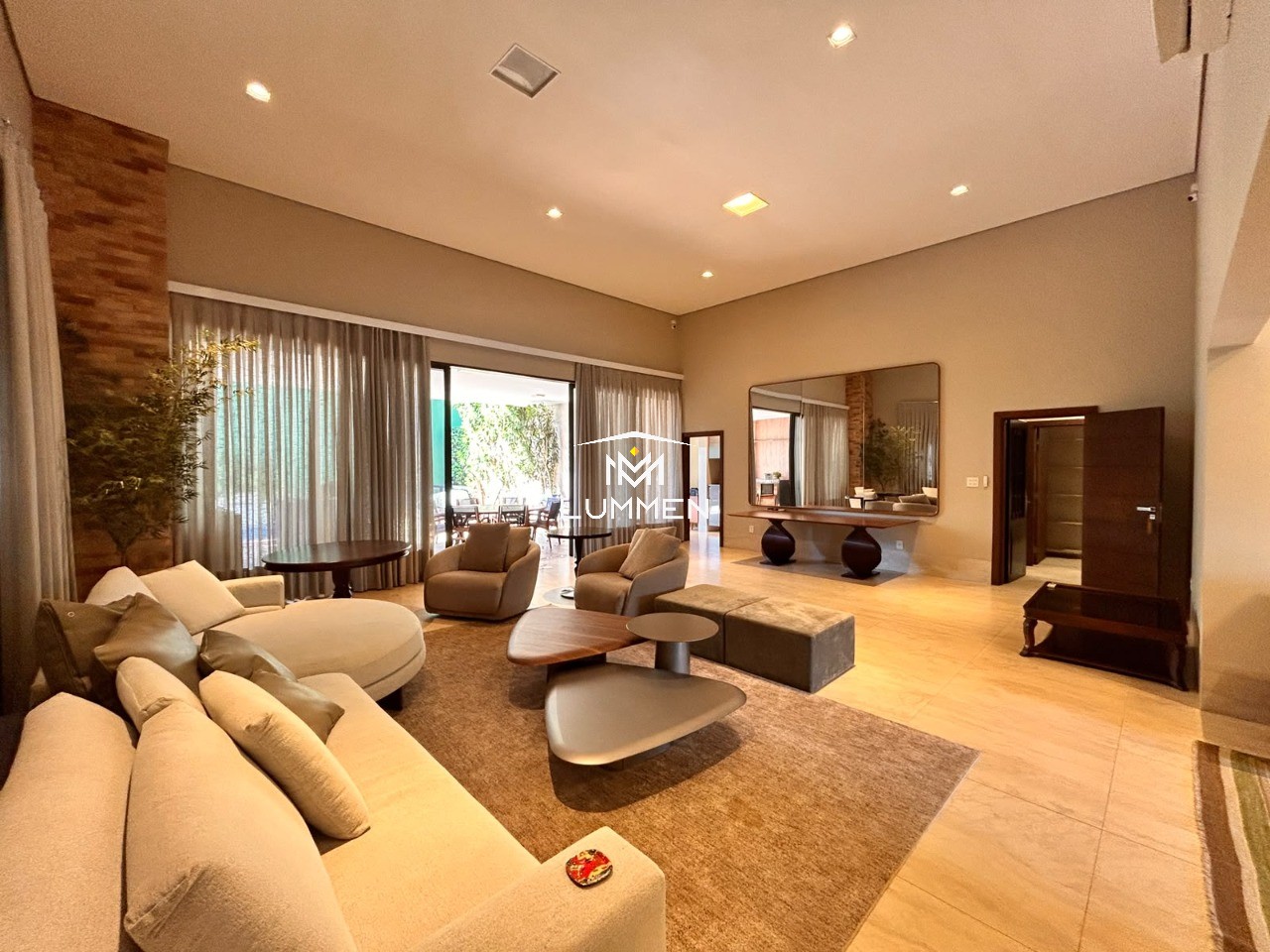 Casa, 3 quartos, 333 m² - Foto 1