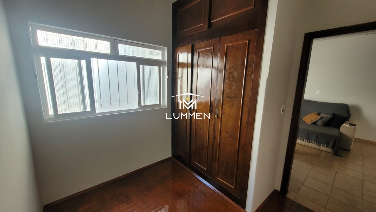 Casa, 6 quartos, 212 m² - Foto 13