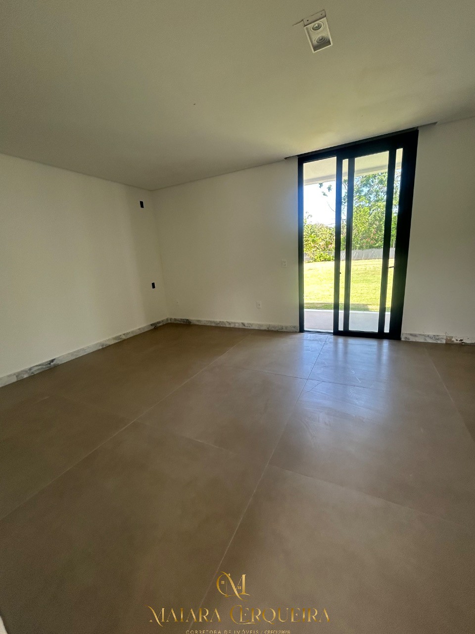Casa residencial em lauro de freitas - ba, portão