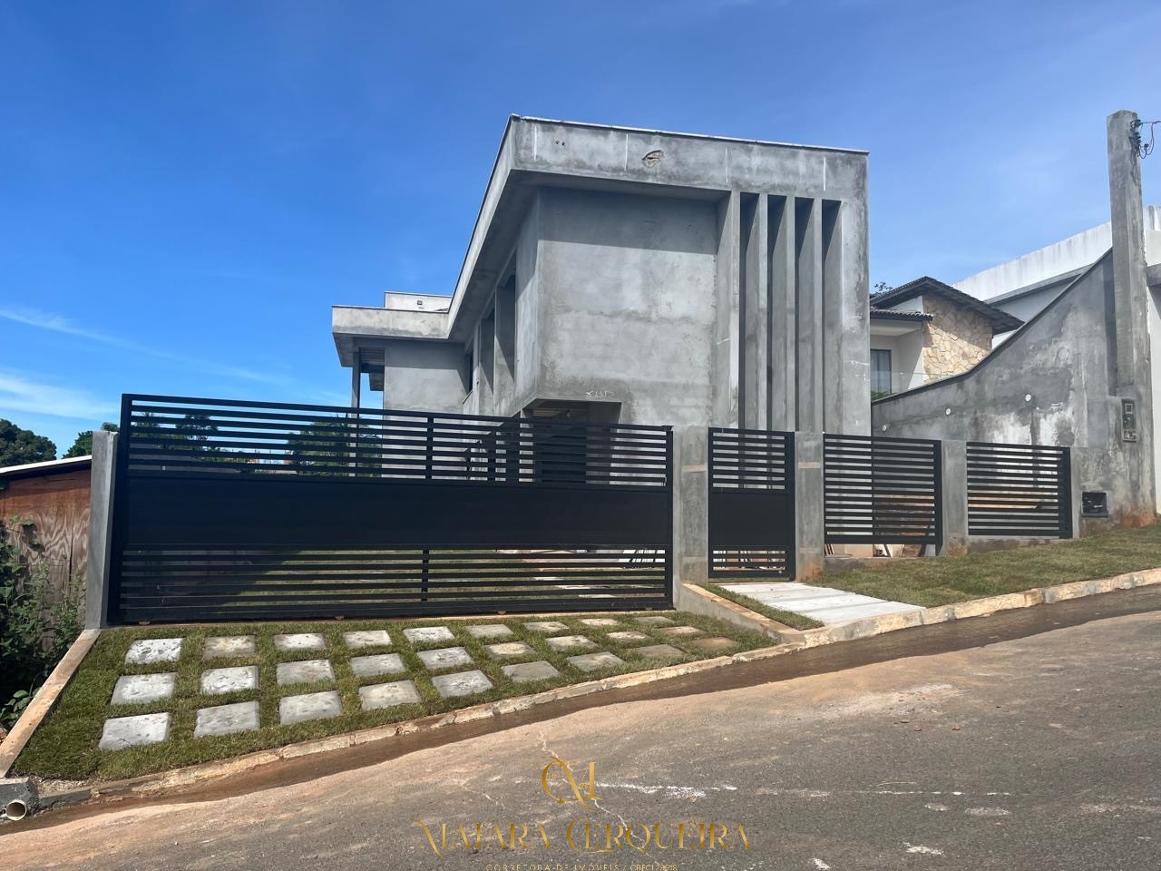 Casa residencial em lauro de freitas - ba, portão