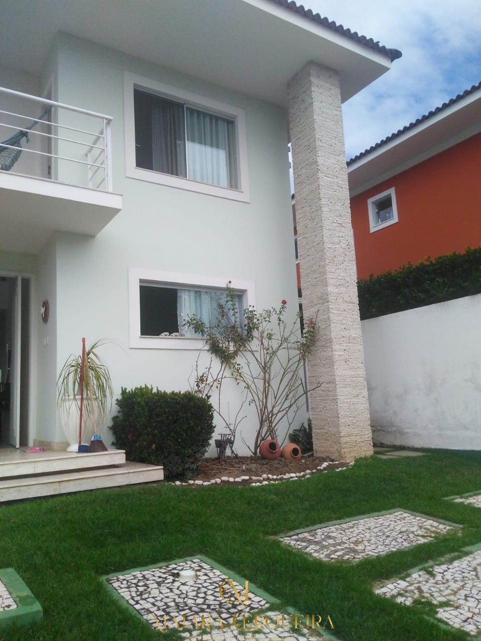 Casa residencial em lauro de freitas - ba, portão