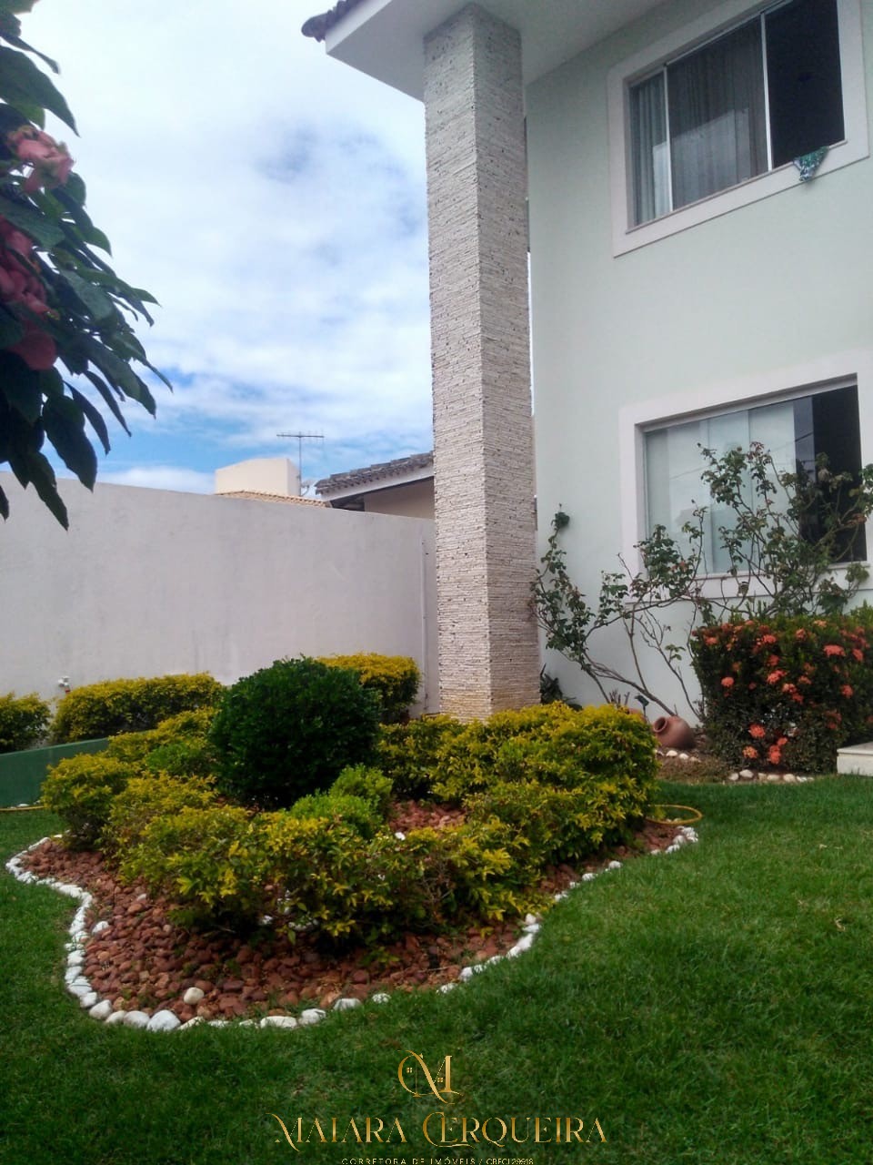 Casa residencial em lauro de freitas - ba, portão