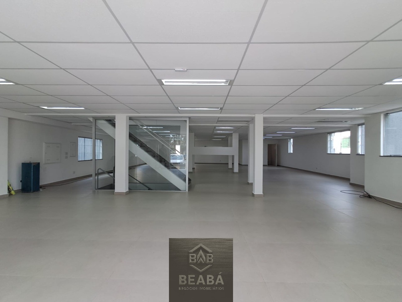 Loja-Salão, 610 m² - Foto 1