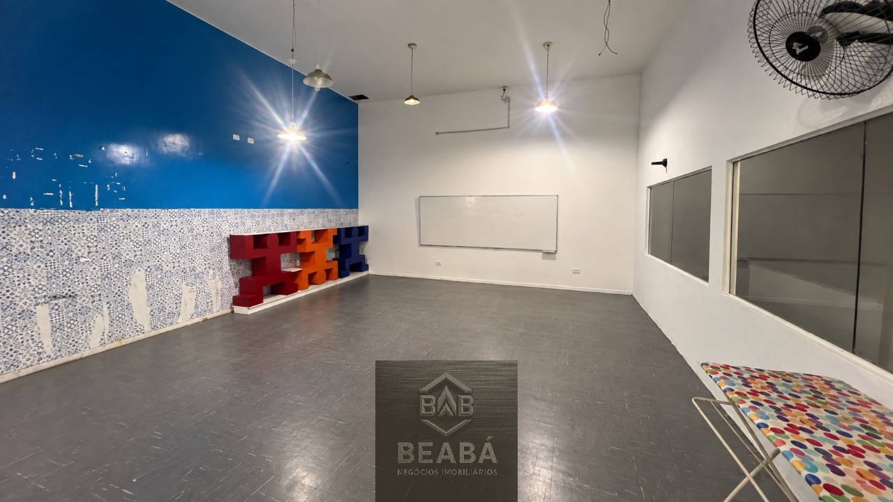 Loja-Salão, 750 m² - Foto 1