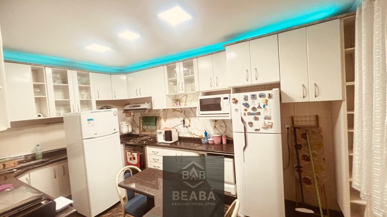 Casa, 3 quartos, 230 m² - Foto 38